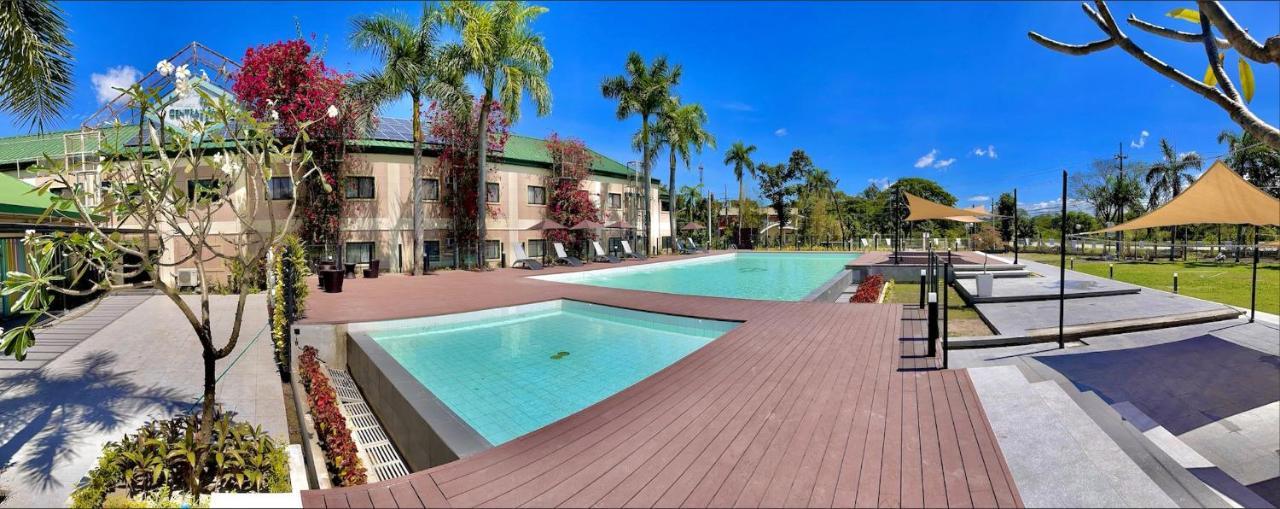 Luisita Central Park Hotel Tarlac City Dış mekan fotoğraf