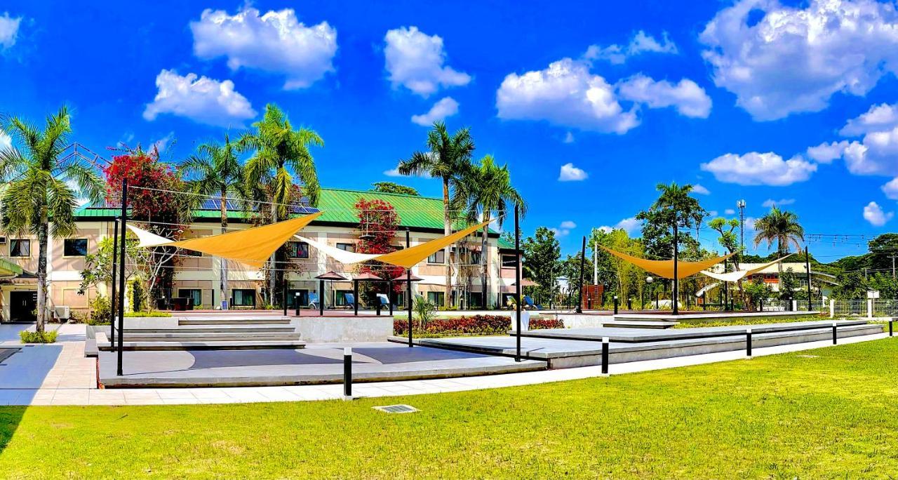 Luisita Central Park Hotel Tarlac City Dış mekan fotoğraf