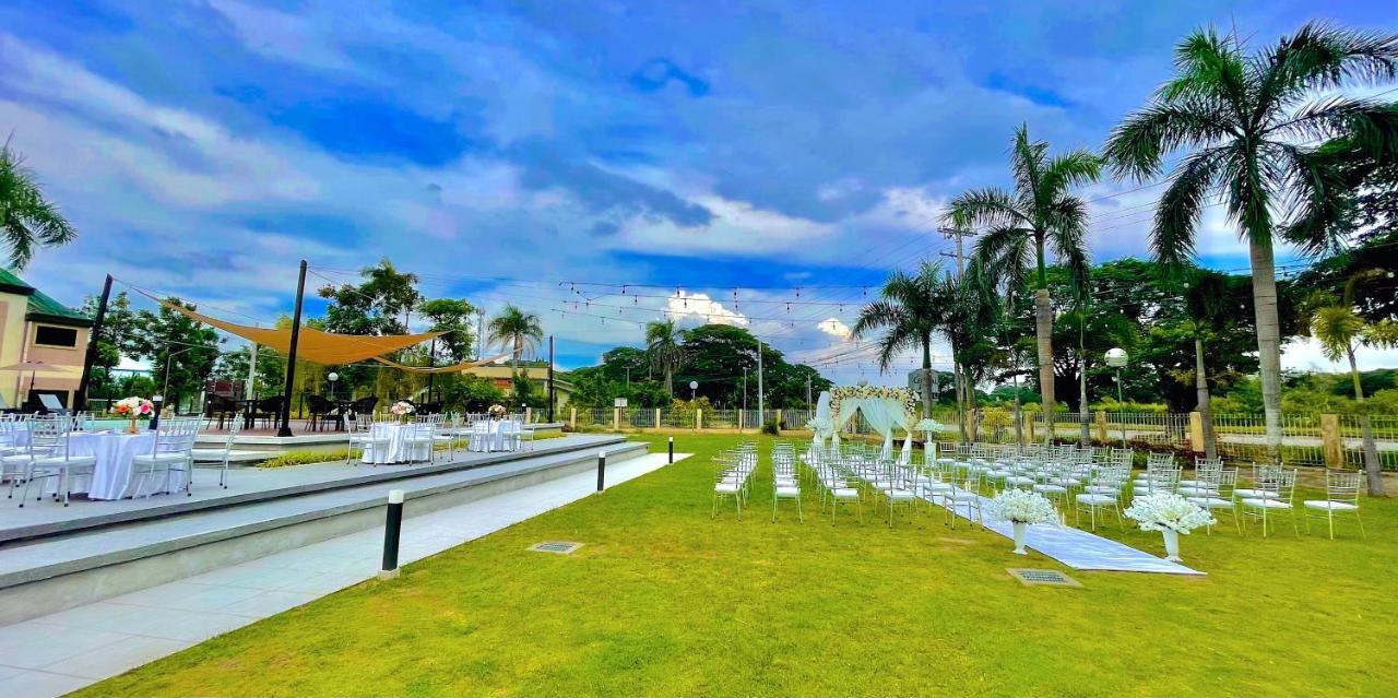 Luisita Central Park Hotel Tarlac City Dış mekan fotoğraf
