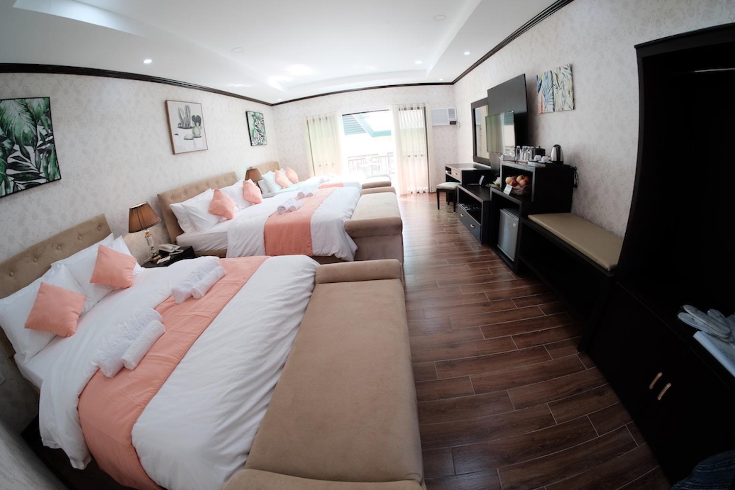 Luisita Central Park Hotel Tarlac City Oda fotoğraf